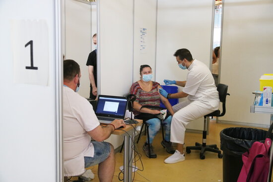 A Covid-19 vaccination center in Cornellà de Llobregat (by Sílvia Jardí)